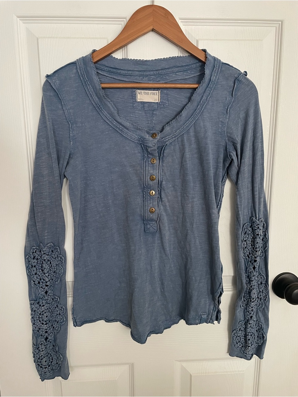 Free People We The Free Our Song Henley Crochet Lace Knit Top Blue XS
